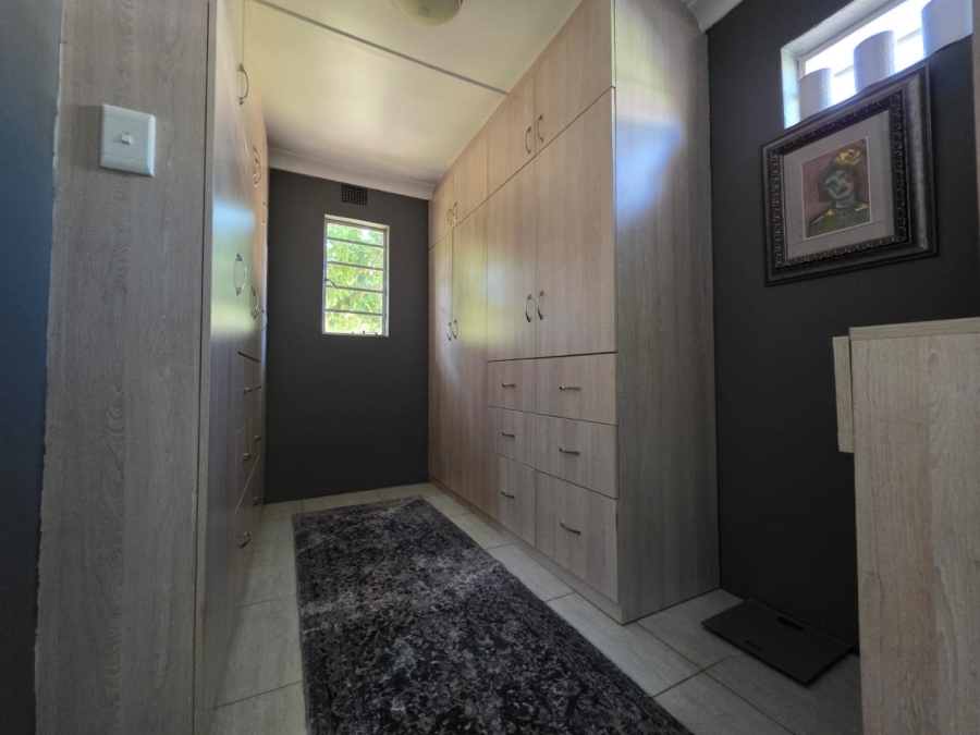 4 Bedroom Property for Sale in Beaconsfield Northern Cape